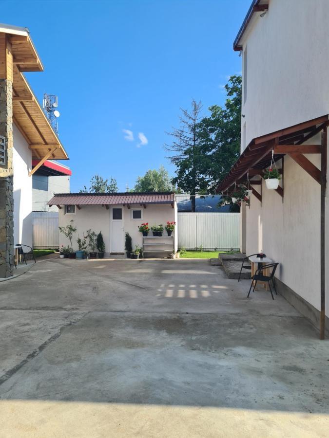 Luca'S Studio 2 ,Close To Therme Bucharest, Airport Otopeni Balotesti Eksteriør billede